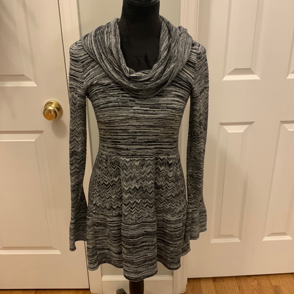 Heather B Long Sleeve Cowl Neck Tunic- Size S - Picture 1 of 4